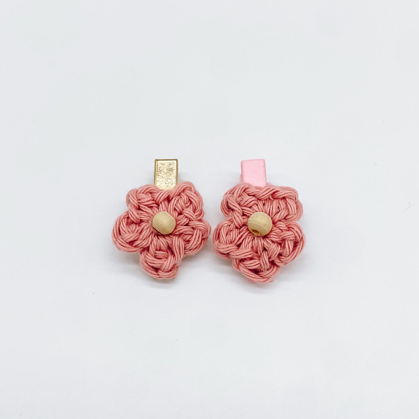 Mini Isla Flower Hair Clip | Hand Crocheted Flowers