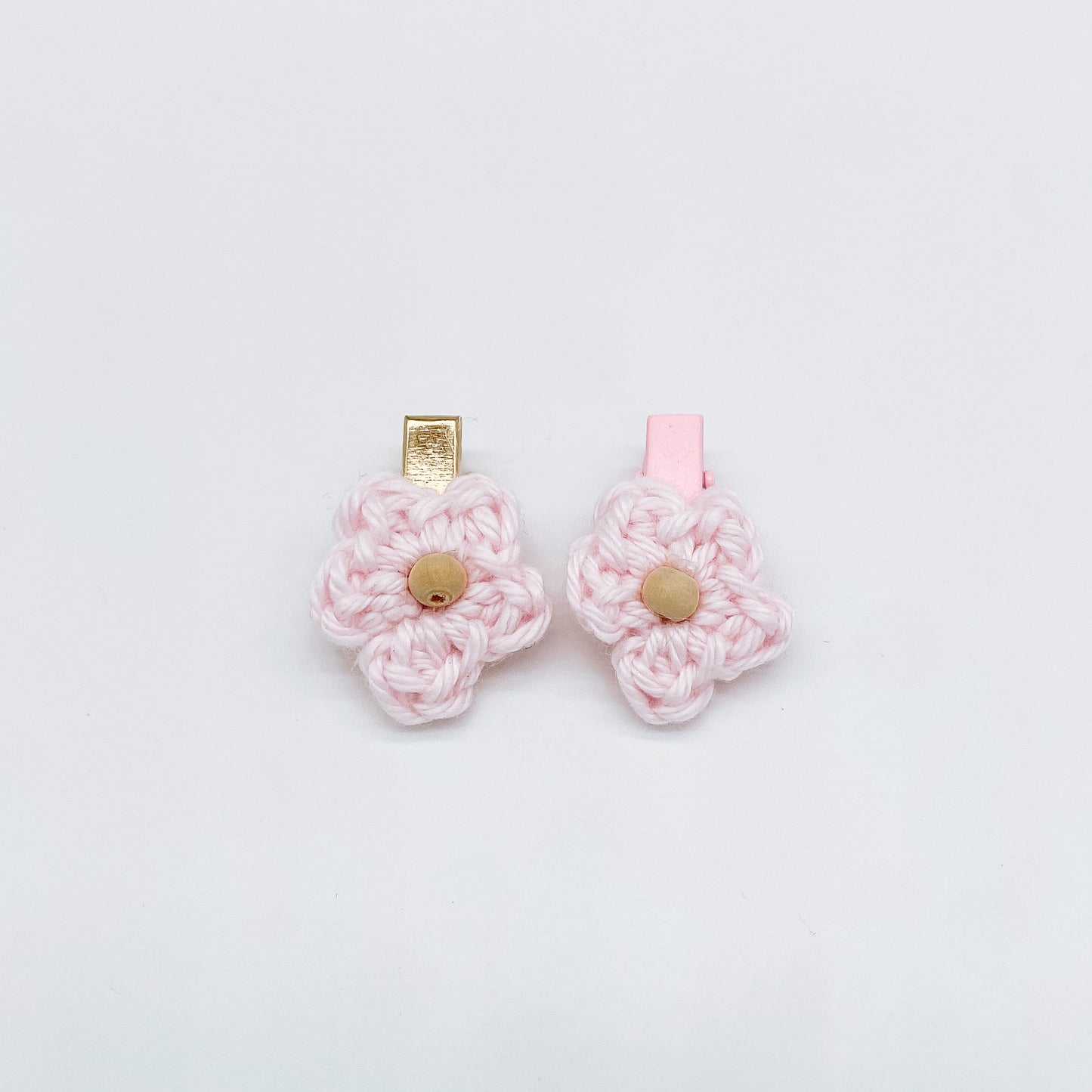 Mini Isla Flower Hair Clip | Hand Crocheted Flowers