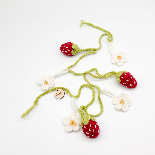 Strawberry Daisy Crochet Garland | Strawberry Fields