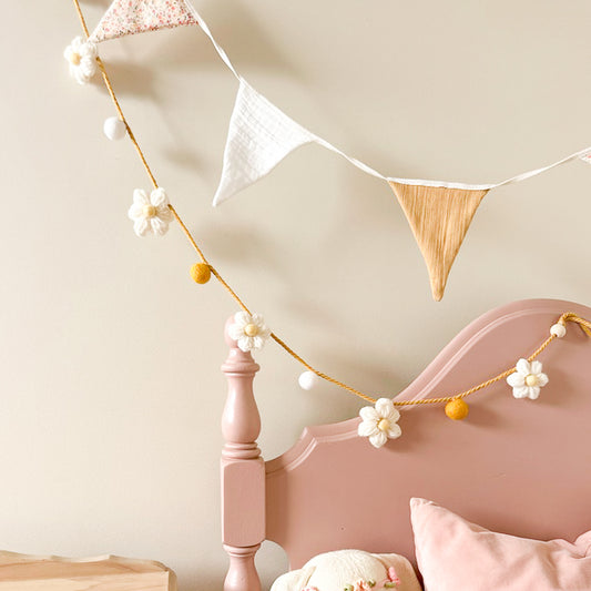 Daisy Garland | Home Decor