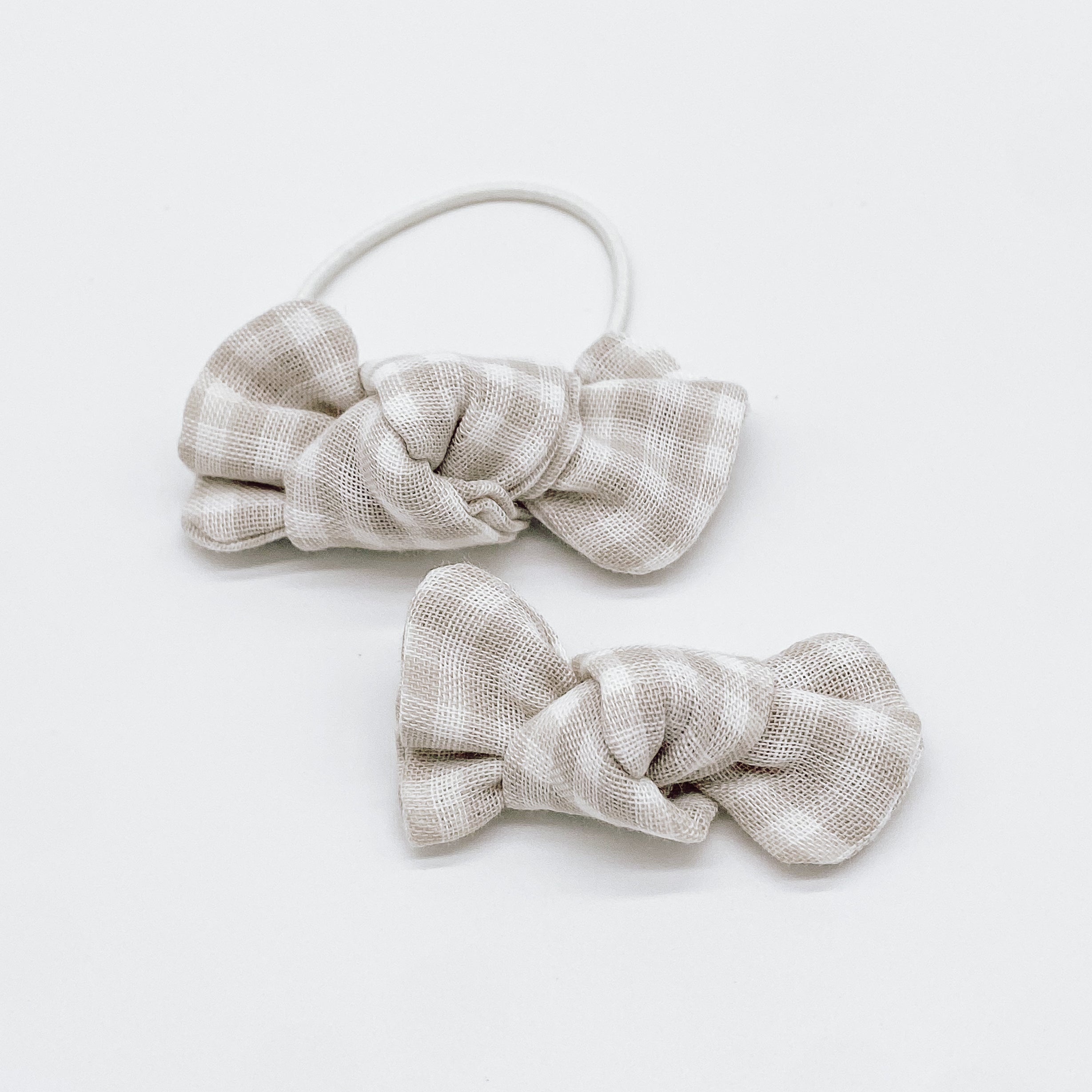 Grace Small Gingham Knot Bow | Handmade Bows