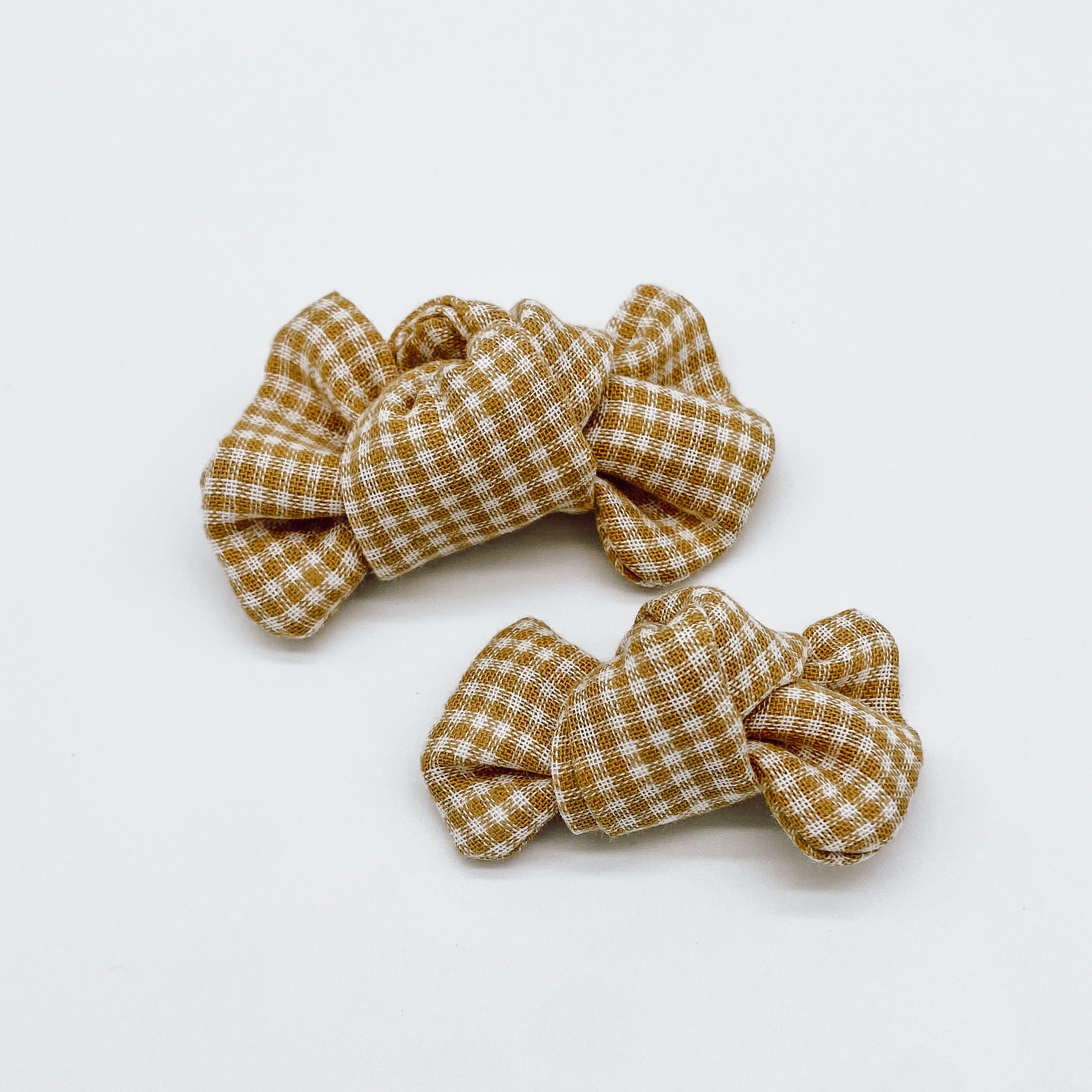 Grace Small Gingham Knot Bow | Handmade Bows