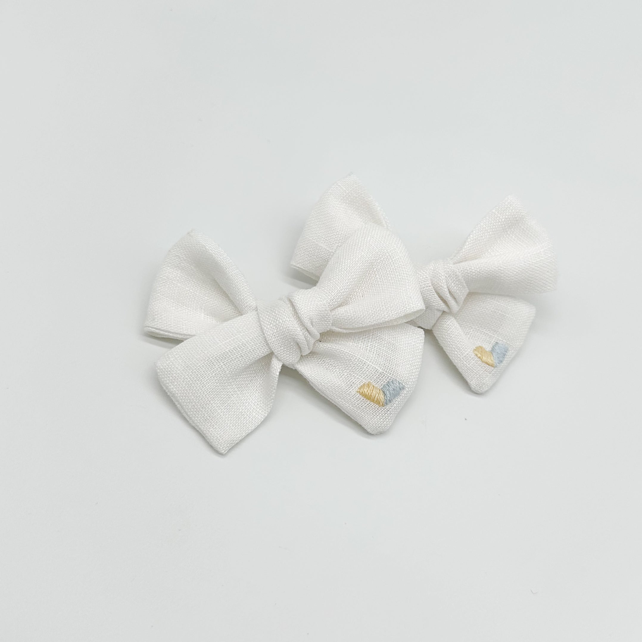 Linen Ukraine Heart Bow | For Ukraine