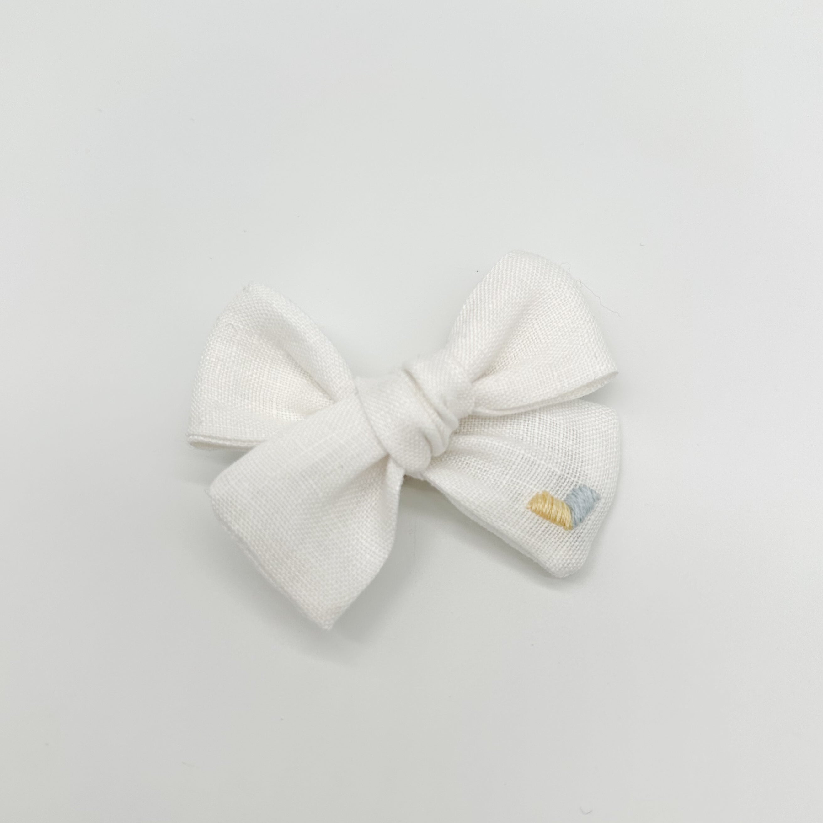 Linen Ukraine Heart Bow | For Ukraine