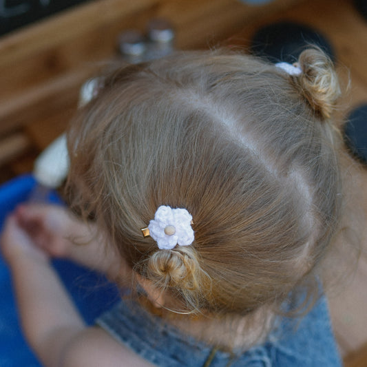 Mini Isla Flower Hair Clip | Hand Crocheted Flowers