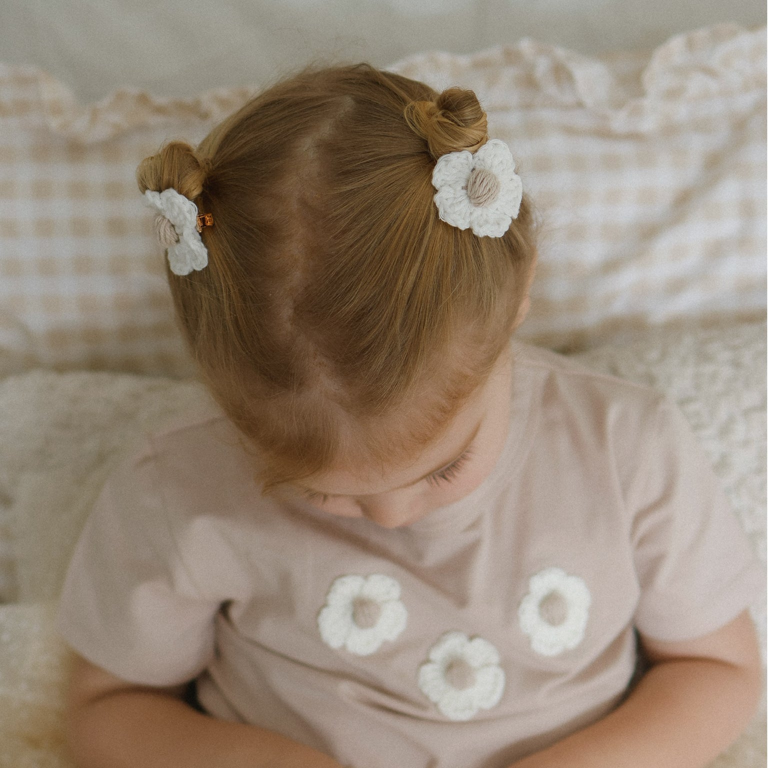 Daisy Beige Clips | Hand Crocheted